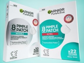 „Produktabbildung Garnier Pimple Patches Invisible (links) und Ultra (rechts)“