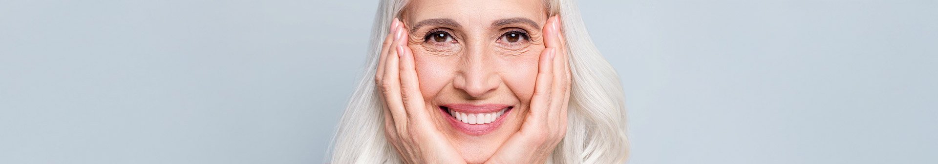 Graue Haare rauswachsen lassen? So gelingt der Übergang