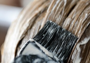 gewünschte Coloration auftragen