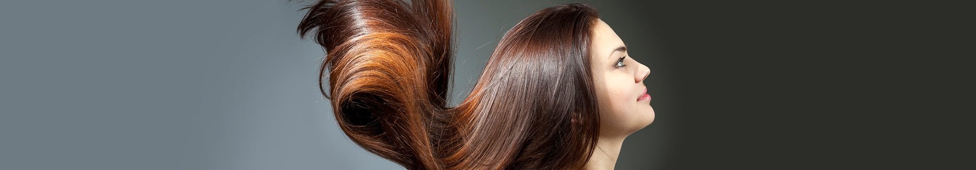 Frau mit wallenden, glänzenden Haar