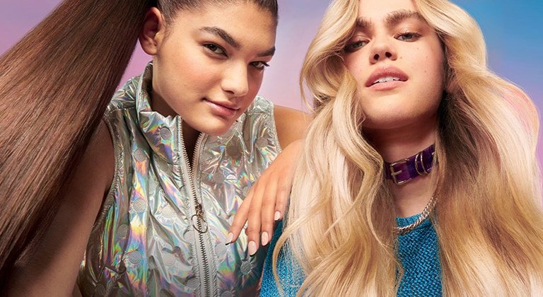 Zwei Frauen mit gepflegten Haaren