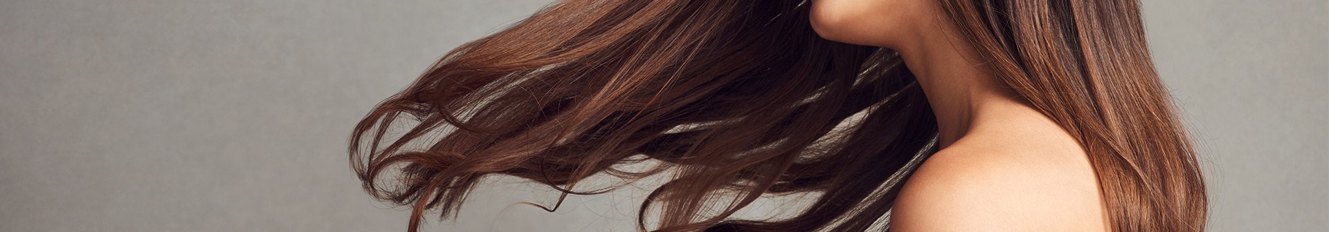 Frau mit langen Haaren