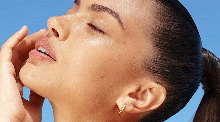Sonnenbrand im Gesicht: Die besten Tipps zur Vorbeugung | Garnier
