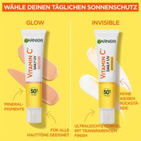 Glow und Invisible SkinActive Vitamin C Daily UV Fluid im Vergleich