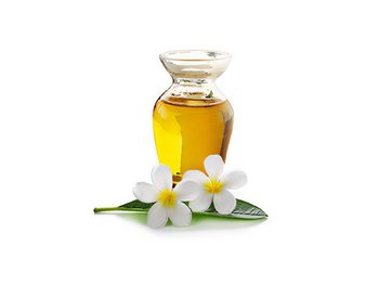 Nahaufnahme von Monoi-Öl