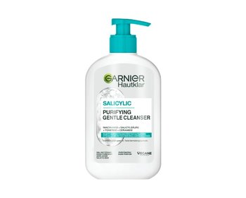 Ein sanfter Salicylsäure Cleanser, der die Haut mit Feuchtigkeit versorgt.