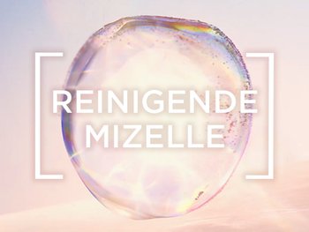 Reinigende Mizelle - Flüssigkeitstropfen